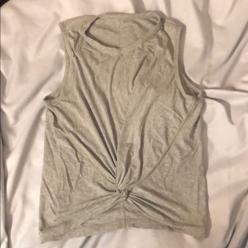 Lululemon twist crop top (size 4)